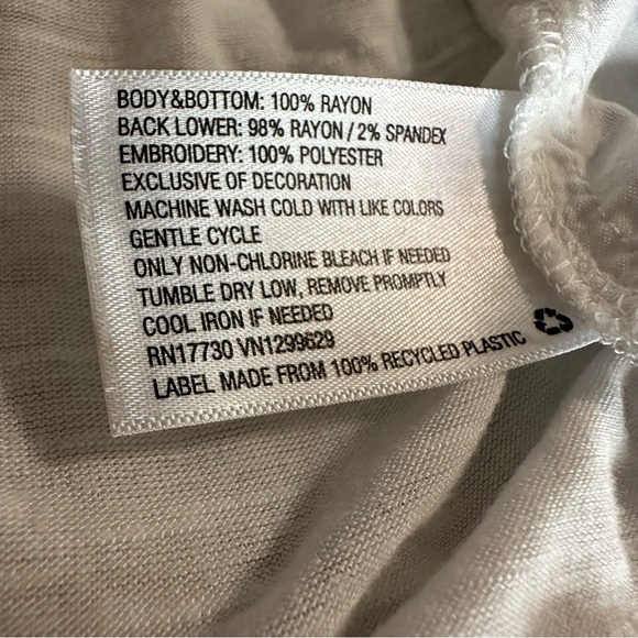 Knox Rose Cream Blouse with Flutter Sleeves and Boxy Style - Picture 5 of 5